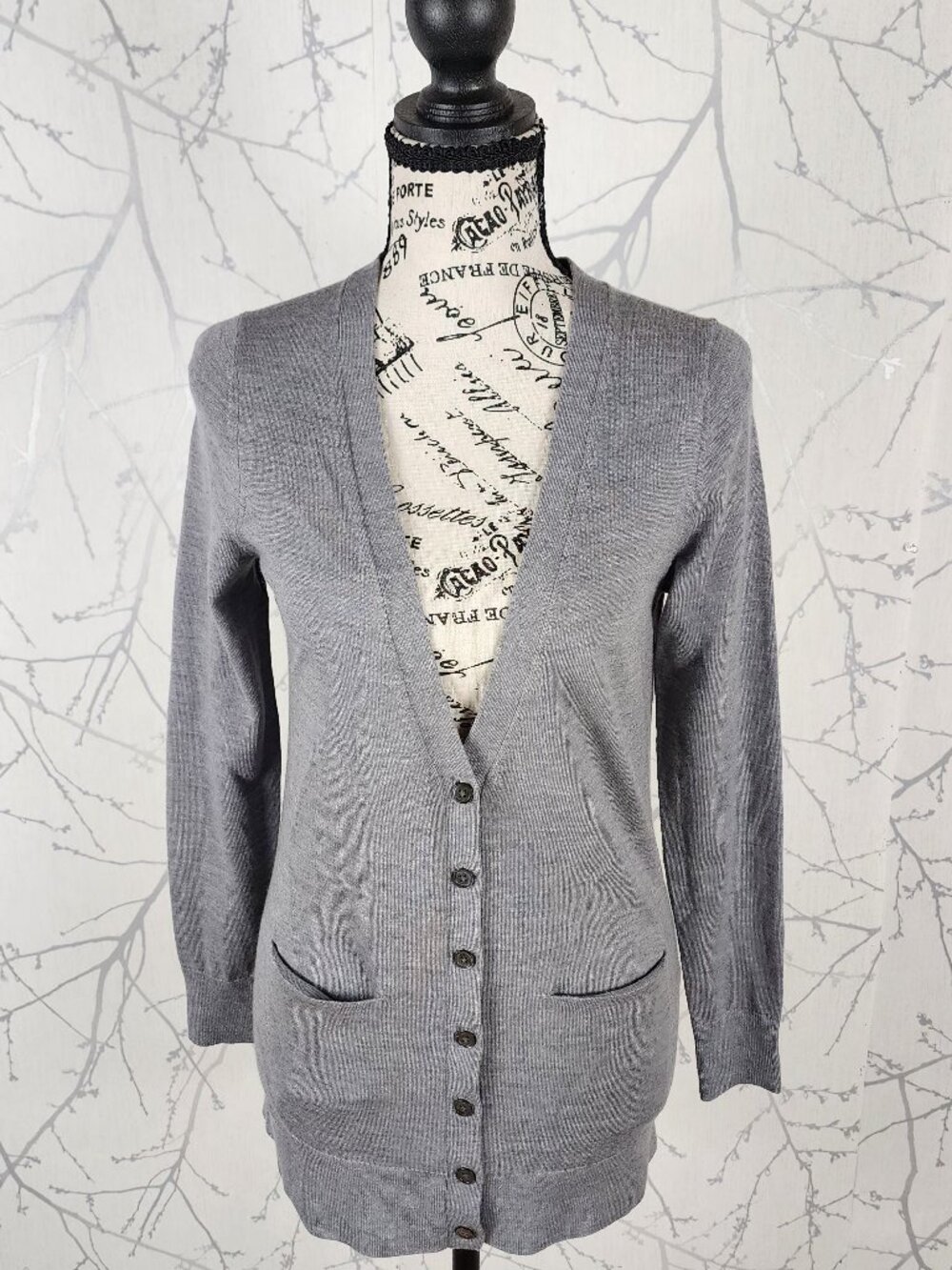 Banana Republic Pale Gray 100% Merino Wool Button Front Cardigan